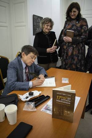 17_pasi_pe_Strada_Mantuleasa._O_incursiune_freatica_de_Cristian_Tiberiu_Florea_14_original