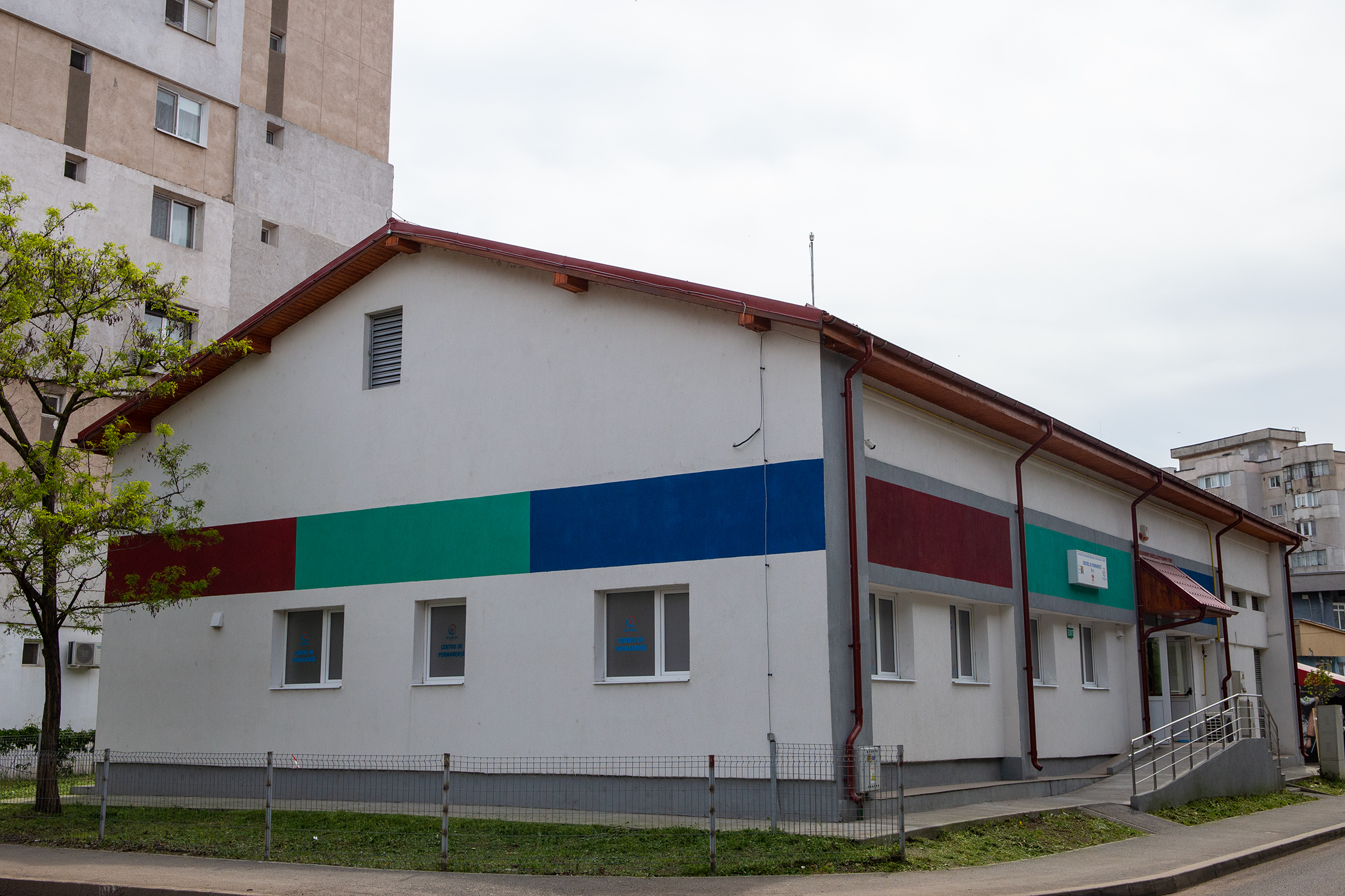 Centru medical de permanenţă, de luni, în Micro 20 (FOTO)