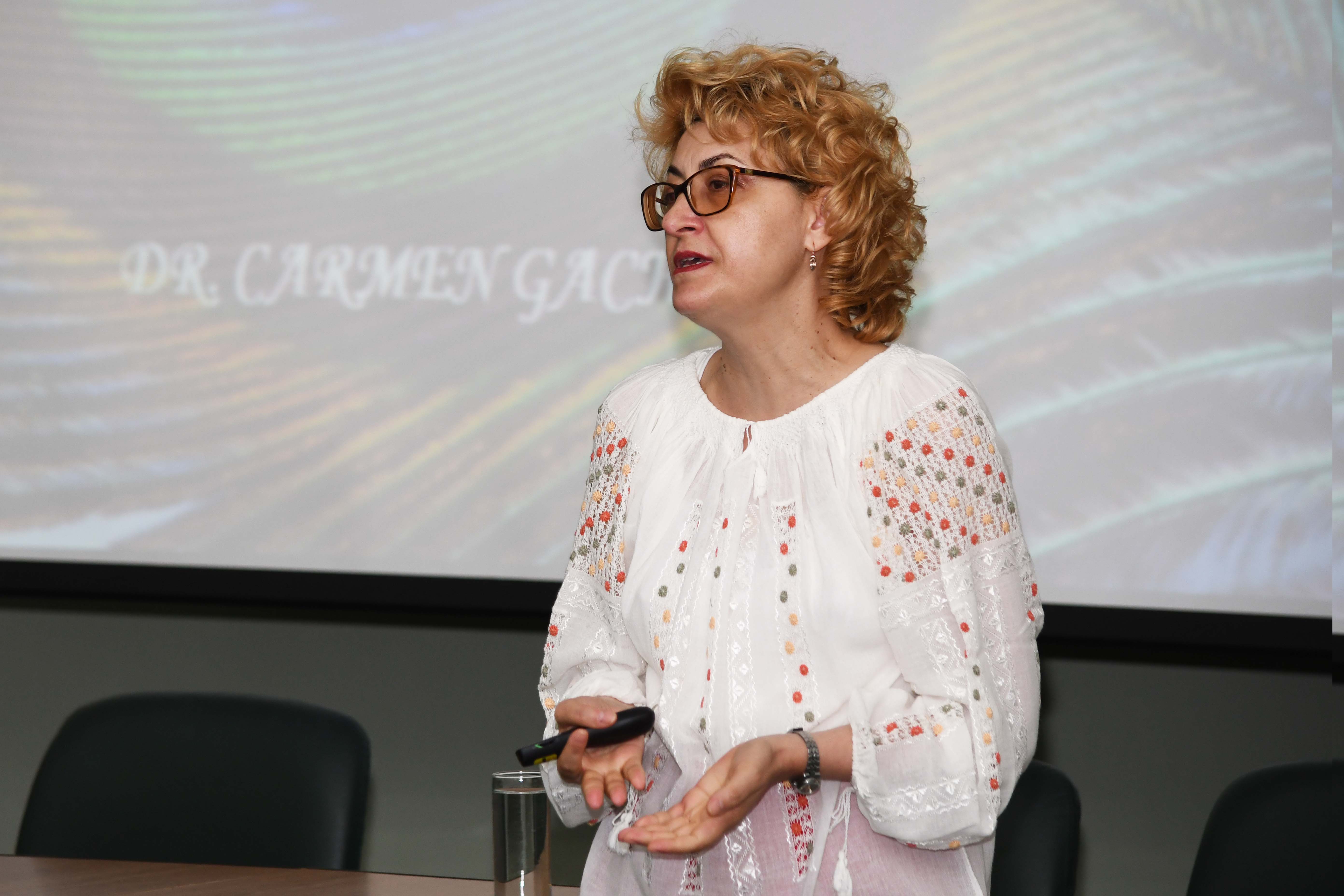 Conferinţa „Drumeţi pe calea aerului”, la Complexul Muzeal Galaţi