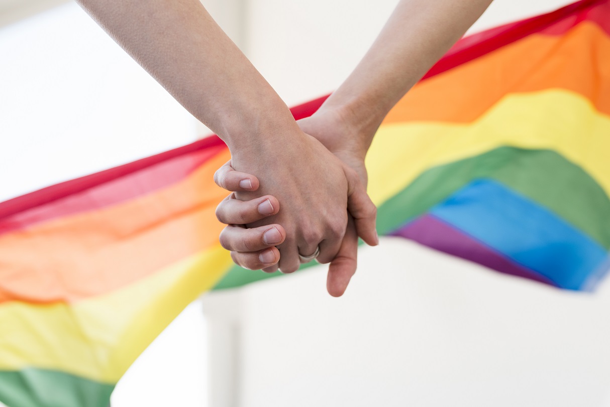 CEDO obligă România să recunoască căsătoriile între persoane de acelaşi sex