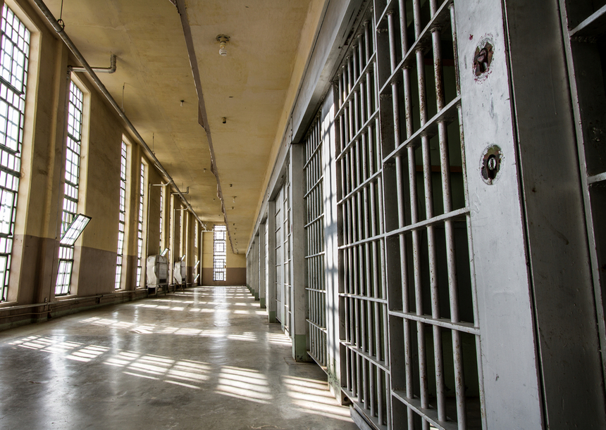 Trafic de droguri în penitenciare! Percheziţii de amploare şi la Galaţi