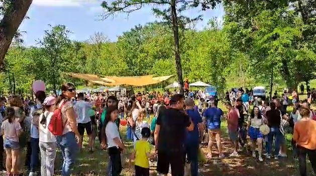 VIDEO: Parcul de Aventură de la Gârboavele luat cu asalt de mii de copii