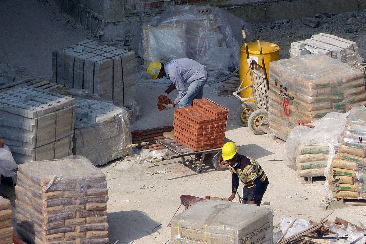 Consiliul Concurenţei: Trebuie eliminate barierele care blochează concurenţa din sectorul materialelor de construcţii