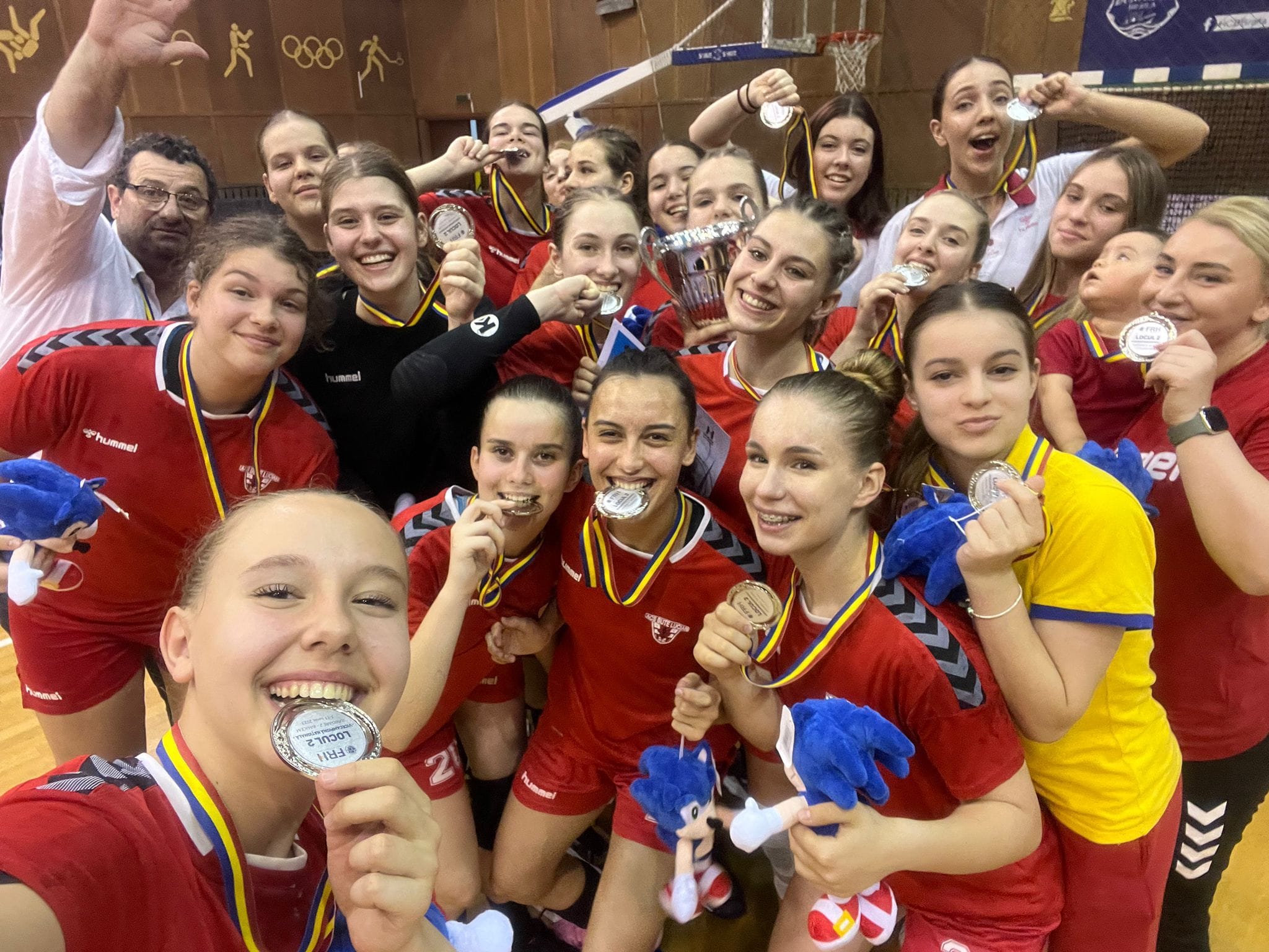 „Olimpicele” de la ACS Lucian Bute sunt vicecampioanele României. Premii speciale pentru Denisa Constandache şi Ana Maria Gavrilă