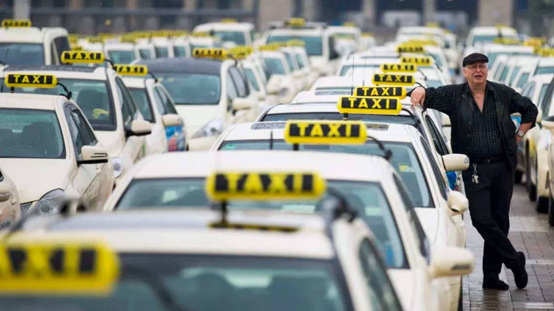 Taximetriştii protestează marţi în Galaţi
