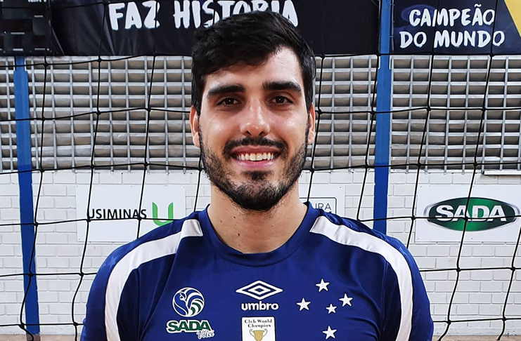 CSM Arcada Galaţi l-a transferat pe brazilianul Hugo Hamacher Silva