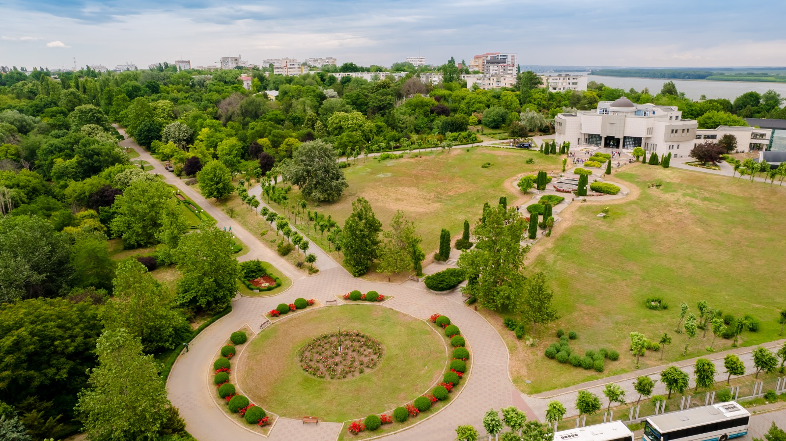 90 milioane lei pentru modernizarea Grădinii Botanice şi Planetariului de la Complexul Muzeal Galaţi