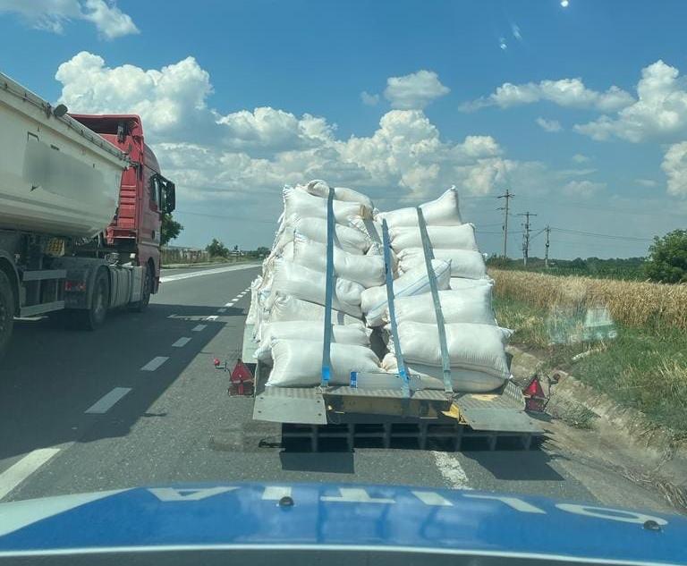 Galaţi: Pericol pe şosea "tras pe dreapta" după o postare online