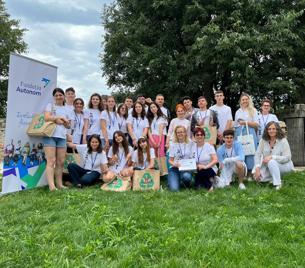 Tabăra antreprenorială EMPREYouth, o experienţă de neuitat pentru 15 liceeni remarcabili