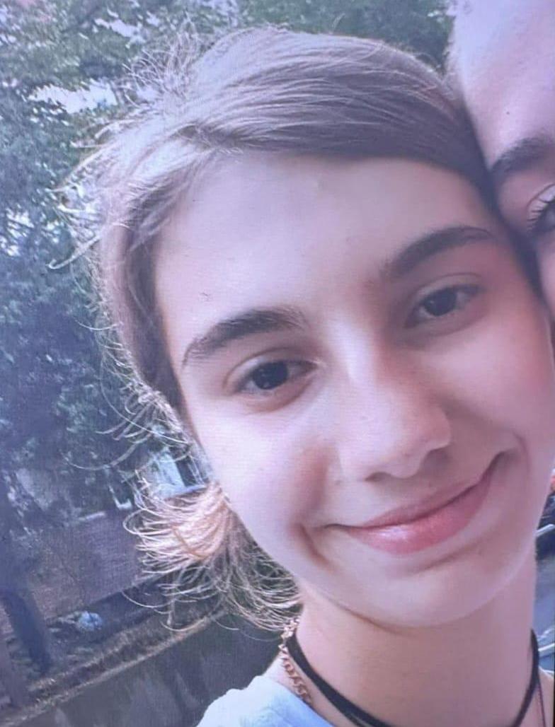 DISPĂRUTĂ! Adolescentă din Galaţi căutată cu disperare de familie (UPDATE)