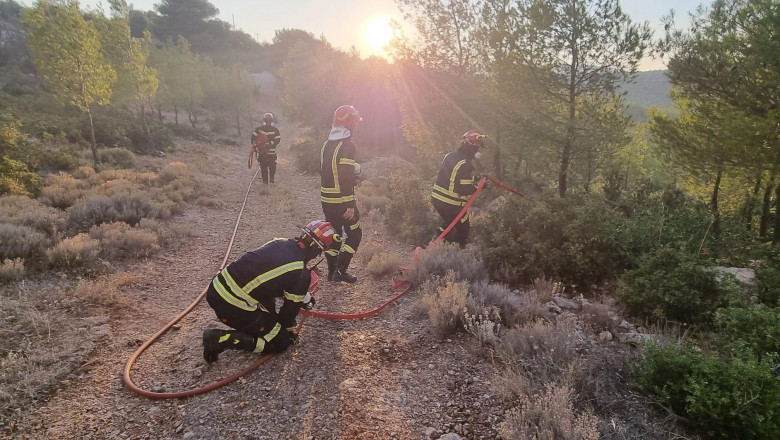Alți 40 de pompieri români au plecat în infernul elen (VIDEO)
