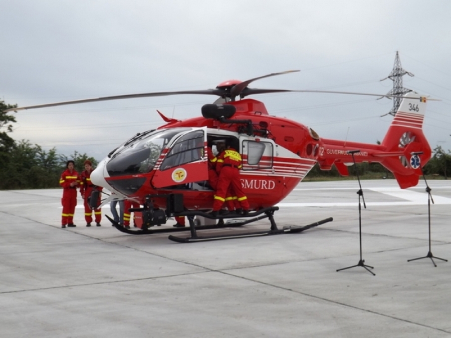 Elicopterul SMURD Galaţi dotat cu ecograf şi analizor portabil (FOTO)