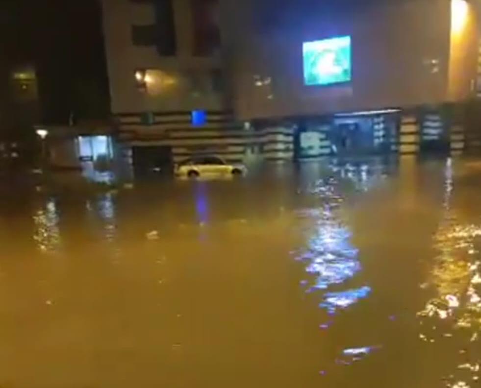 Rupere de nori la Tulcea! Oameni salvaţi de viitură (FOTO/VIDEO)