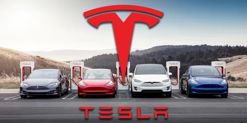Investigaţie asupra a 280.000 de vehicule Tesla, din cauza unei probleme la direcţie
