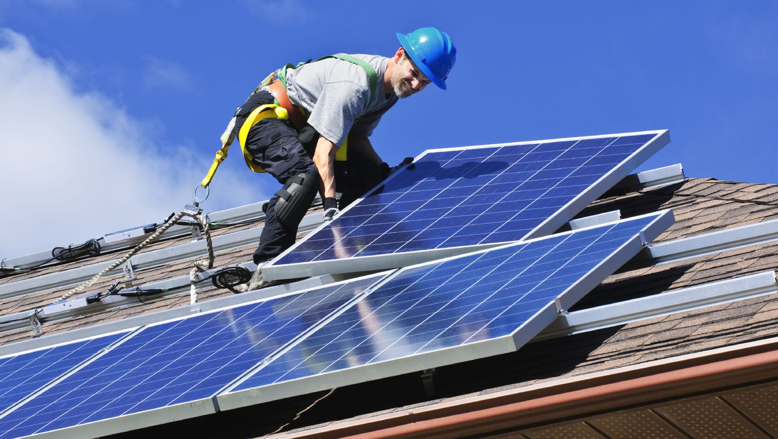 Lista instalatorilor validaţi în cadrul Programului Casa Verde Fotovoltaice a fost publicată pe site-ul AFM