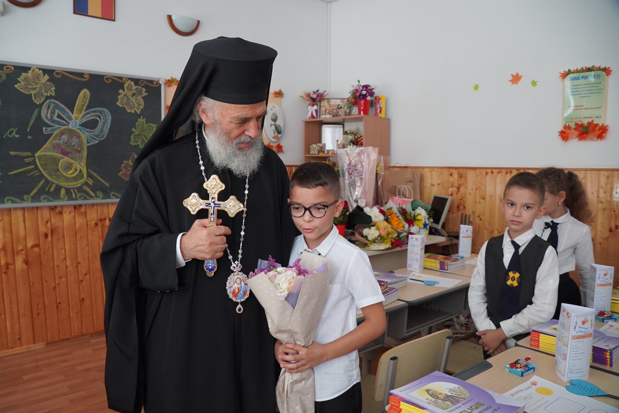 Seminarul Teologic Galaţi şi-a deschis porţile pentru un nou an şcolar - GALERIE FOTO