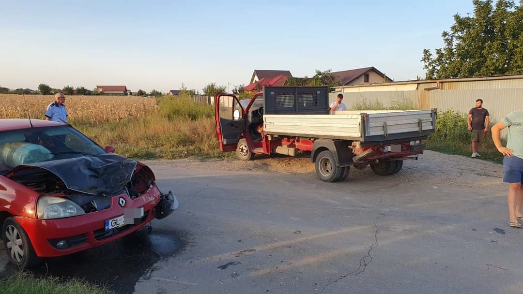 Grav accident la Odaia Manaloche. Un bebeluş printre victime