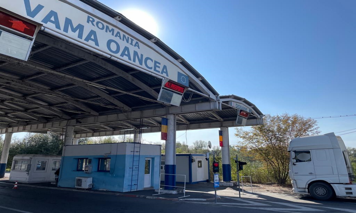 Oancea: Oprit din fuga din ţară cu TIR-ul radiat de olandezi