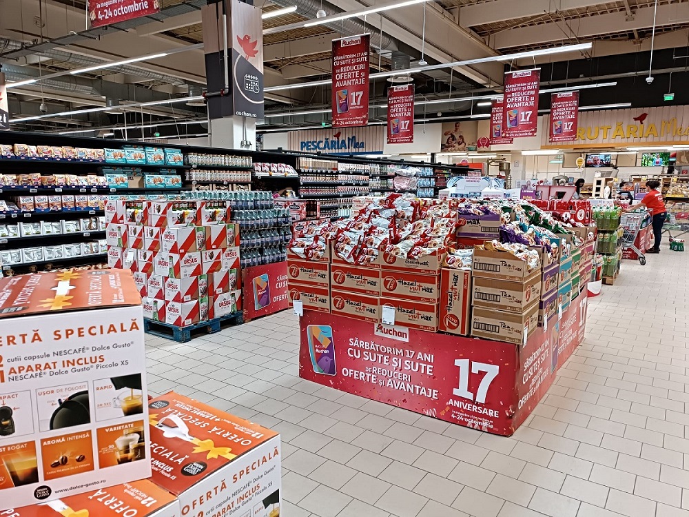 Auchan România sărbătorește 17 ani cu sute de reduceri, oferte și avantaje pentru clienții din întreaga țară