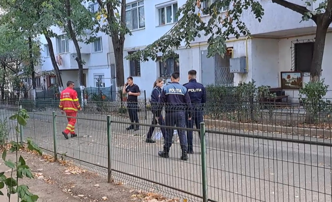 ULTIMA ORĂ: Poliția confirmă sinuciderea tânărului de 18 ani prăbușit de pe bloc în Micro 16