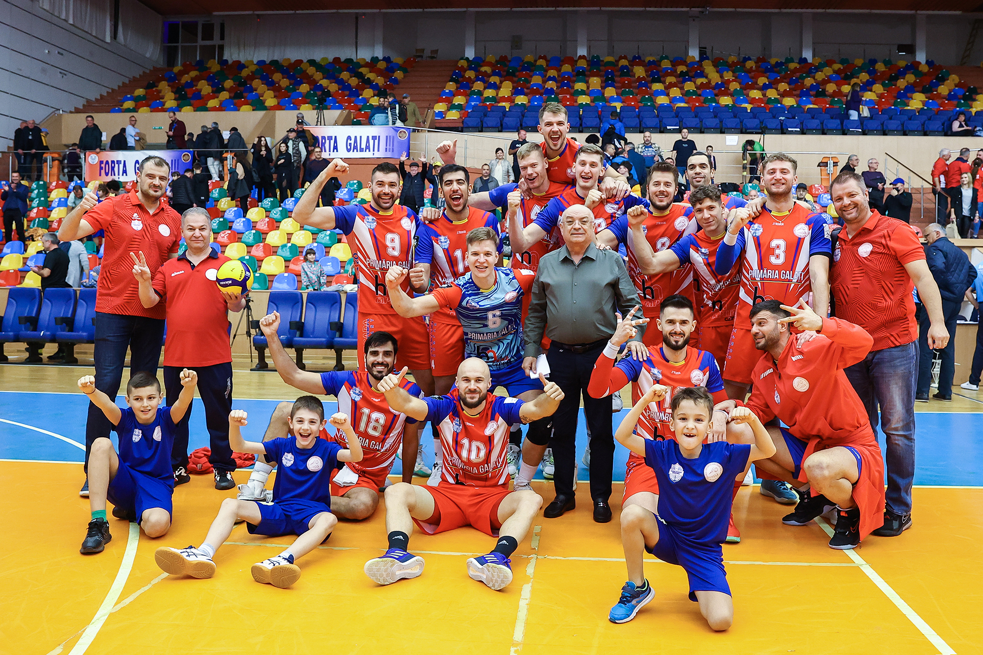 CSM Arcada a învins entuziasmant pe Dinamo şi şi-a făcut temele pentru meciurile din CEV Champions League