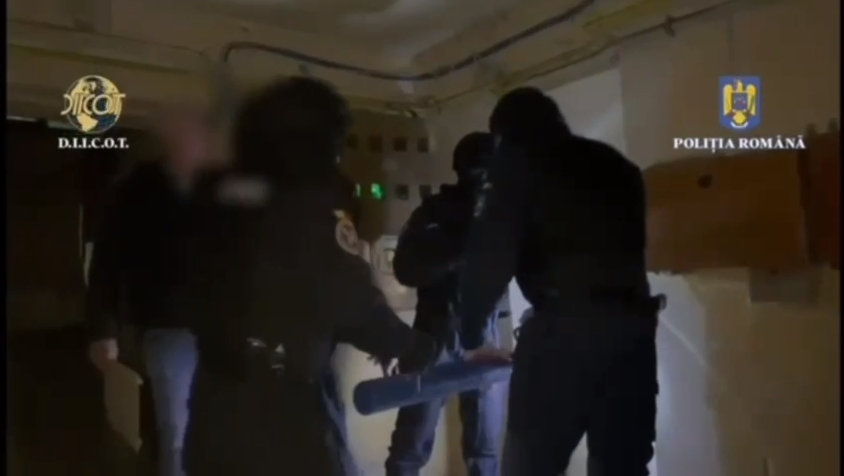 Percheziţii lângă Galaţi! Clan cu ramificaţii în SUA zguduit de DIICOT - FOTO/VIDEO