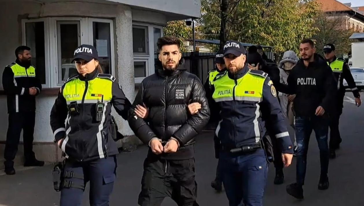 UPDATE: Unul dintre bătăuşii de pe Brăilei prins la aeroport. Încerca să fugă din ţară (FOTO/VIDEO)