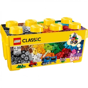 Lego Star Wars sau cum să îi faci o bucurie copilului interior!