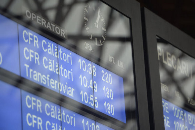 CFR Călători: Acum poţi reîncărca abonamentul tău de tren şi de pe telefon!