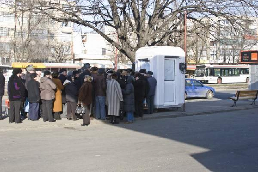 Gata cu cozile la chioşcurile Transurb! De azi, bilete disponibile pe aplicaţie