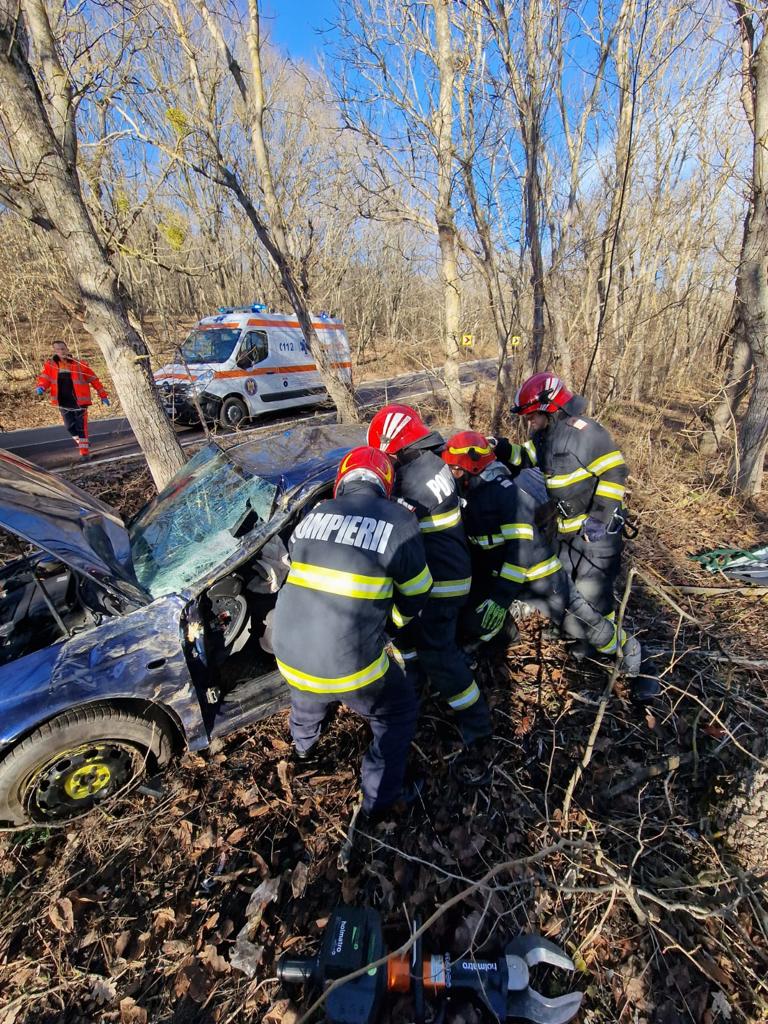 Tragedie în a doua zi de Crăciun. O femeie a murit într-un cumplit accident la Tulcea - FOTO