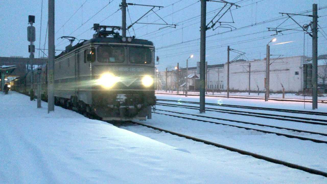 Întârzieri ale trenurilor la Galaţi. Şine rupte din cauza gerului