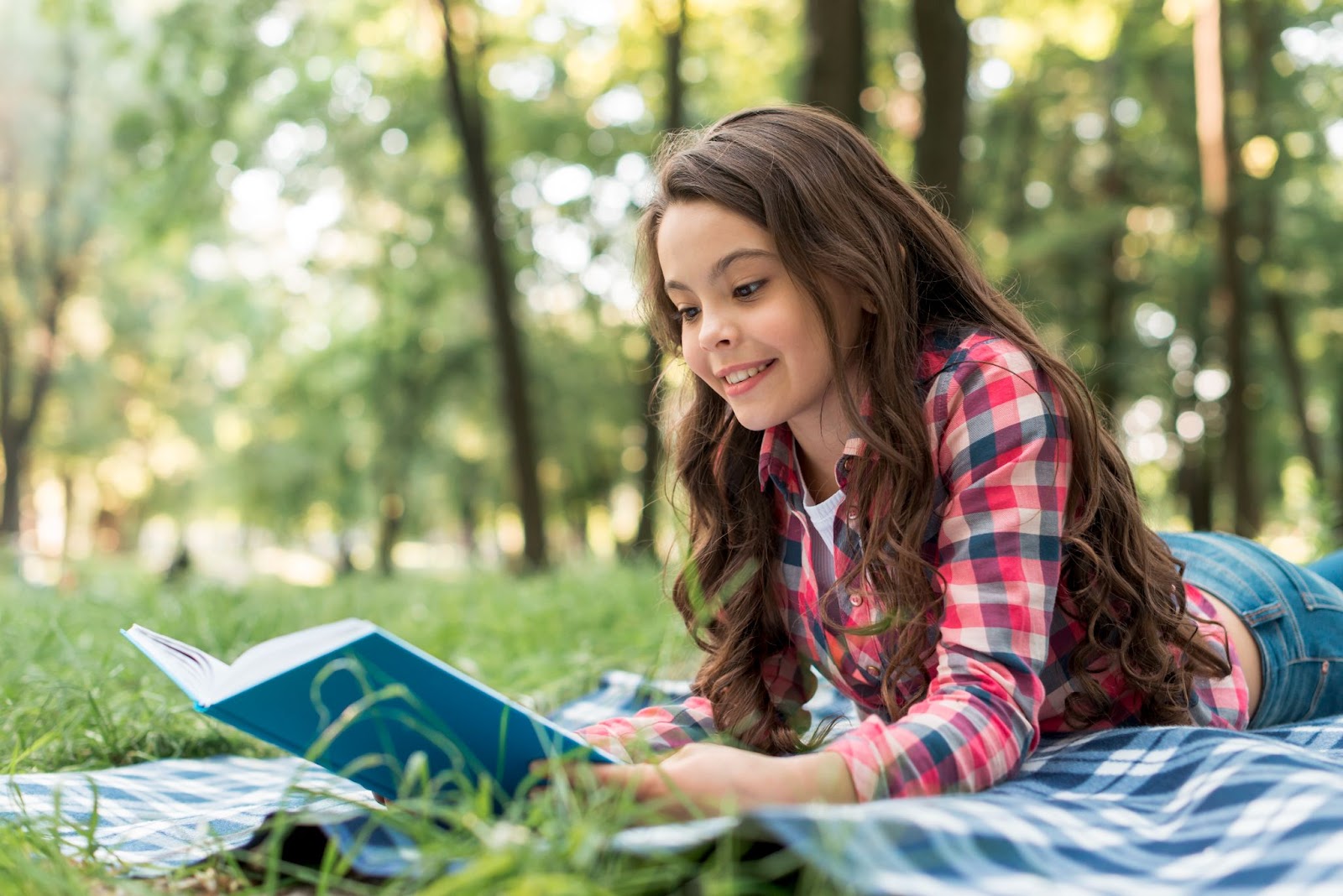 5 sfaturi pentru a-l face pe copilul tău să citească mai mult în vacanța de vară