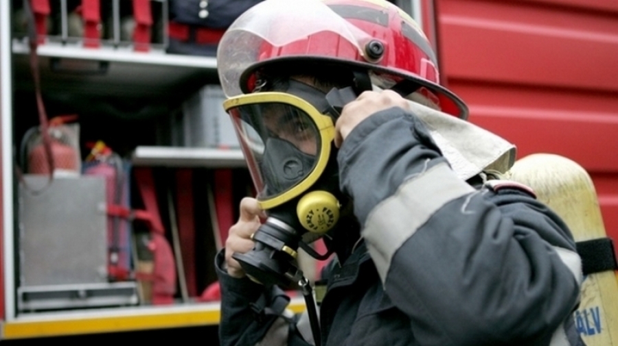 Incendiu la bloc în Galaţi. O femeie a murit