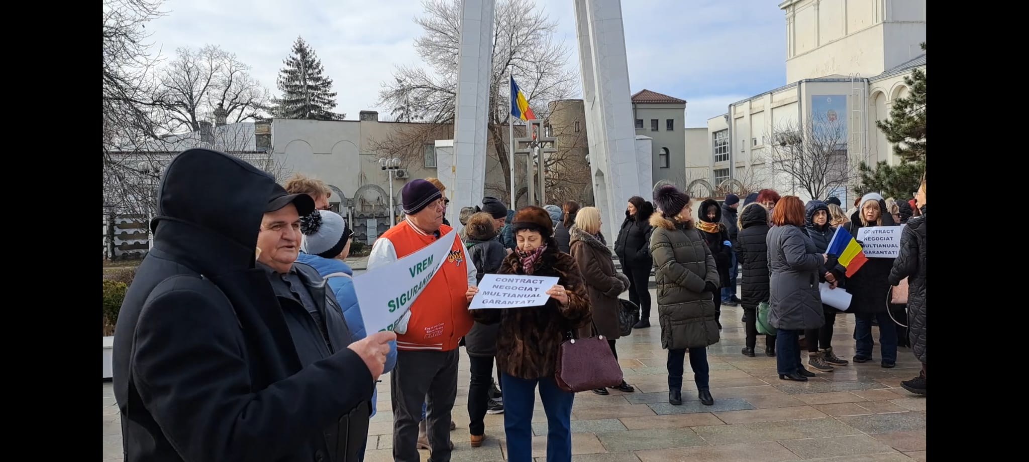 VIDEO: Revolta medicilor de familie din Galaţi: «Nu suntem zilieri!»
