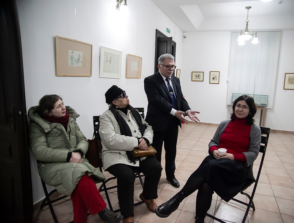 Expoziţia unui mare clasic al graficii româneşti la Brăila: "Benedict Gănescu. De la caricatură la simbol" (FOTO)