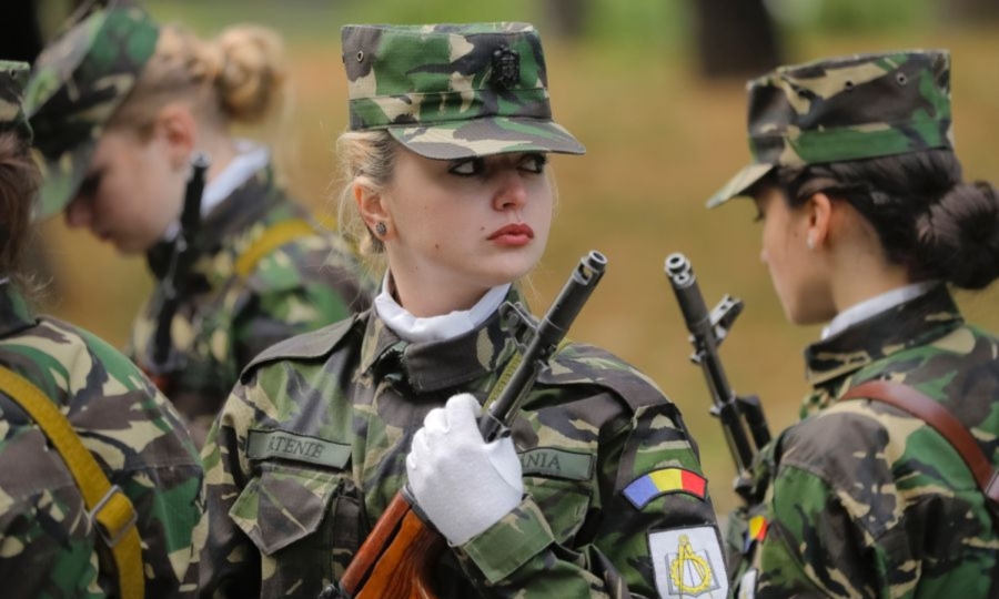 Recrutare de băieţi şi fete la Galaţi pentru liceele militare