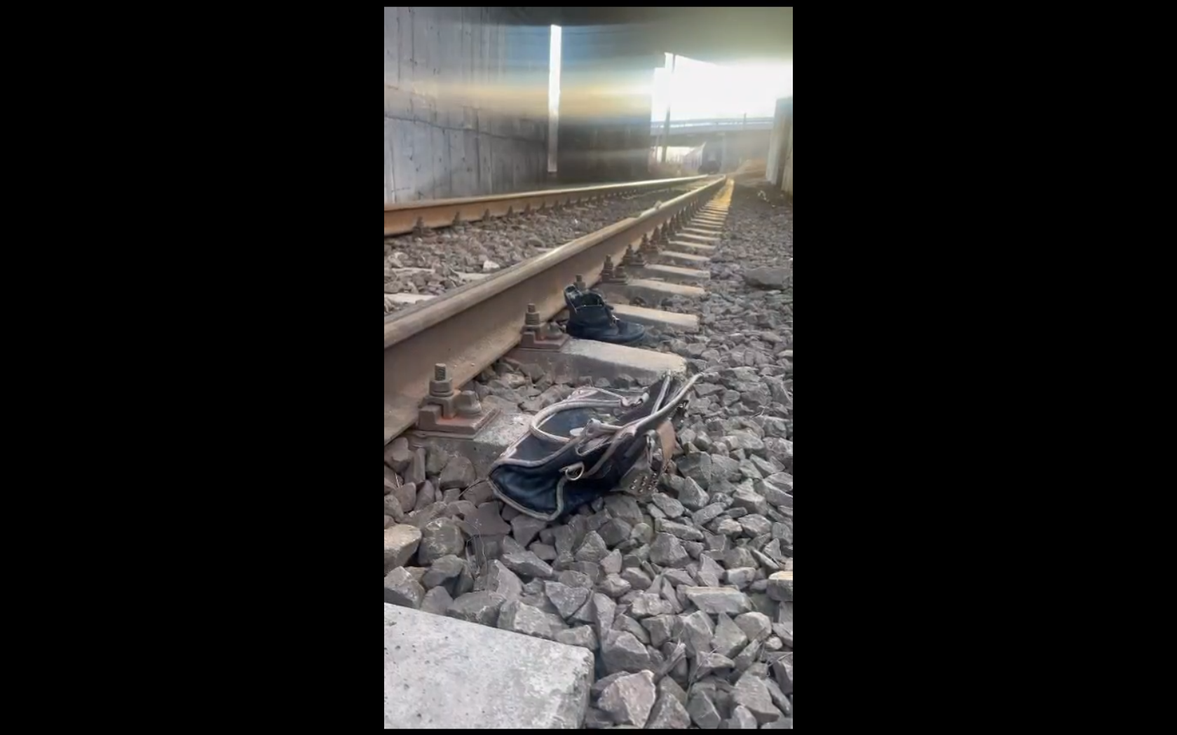 S-a aflat! Cine este femeia lovită mortal de tren la Barboşi, Galaţi