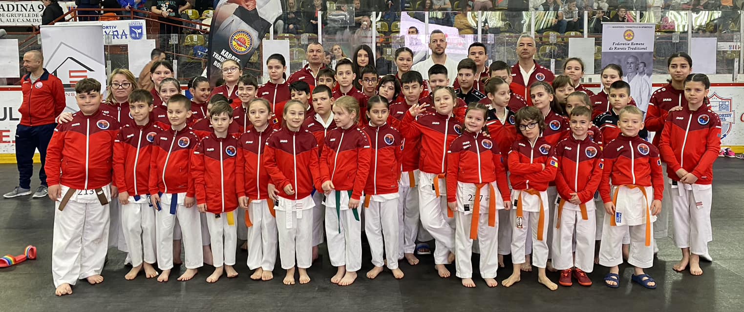 VIDEO: Galaţiul, capitala karate-ului din România! 56 de medalii gălăţene pentru Kodo, CSM şi Meikyo, la Naţionale