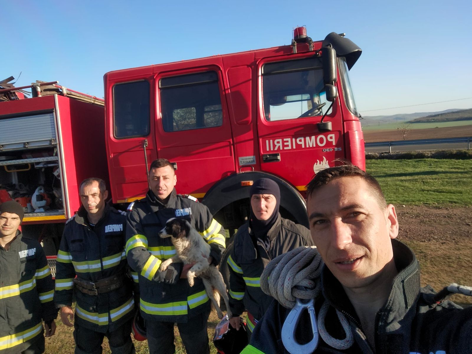 VIDEO: Animăluţe salvate de pompierii tulceni