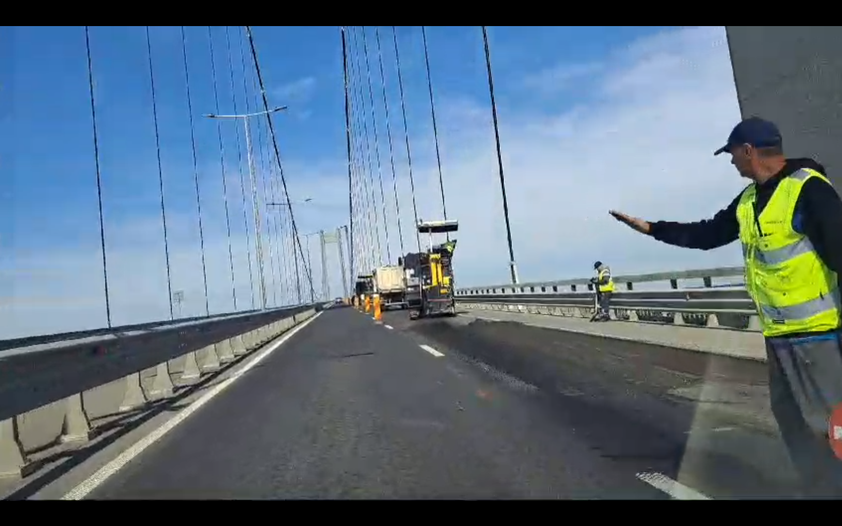 VIDEO: Iar probleme la Podul peste Dunăre: «Au apărut văluriri, au apărut fisuri!»