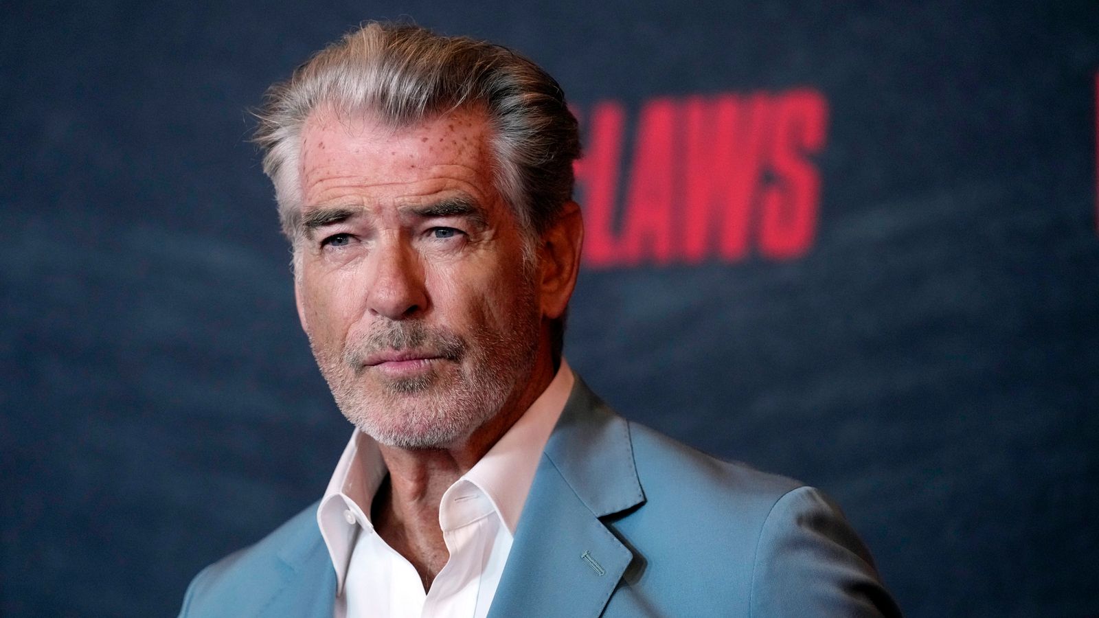 Pierce Brosnan revine în rolul de spion