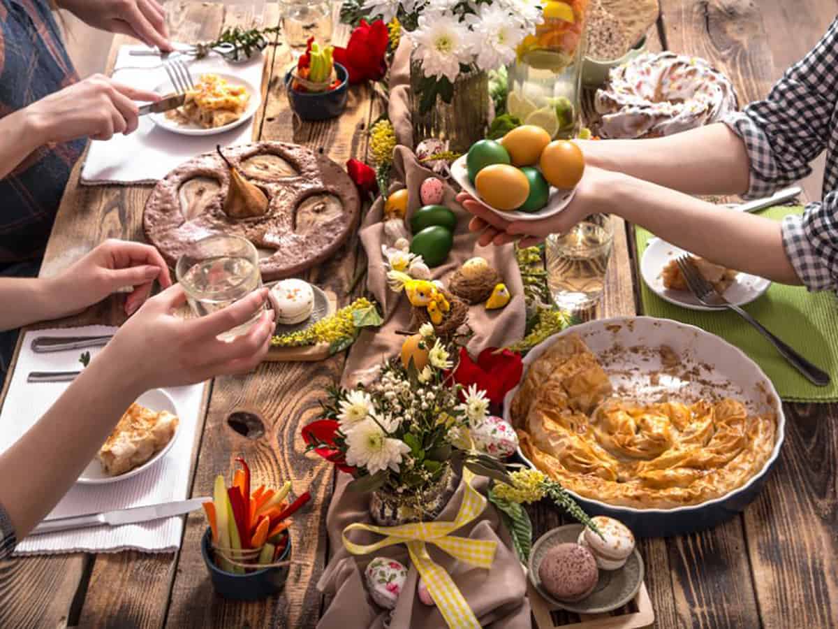 Sfaturi pentru masa de Paşte: ce şi cum trebuie mâncat, dar şi CE TREBUIE EVITAT
