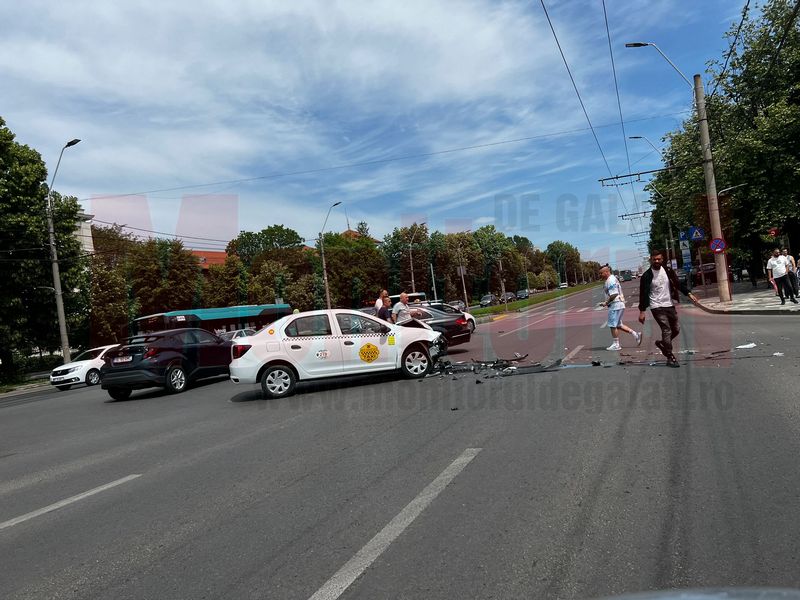 Galați: Accident pe strada Brăilei
