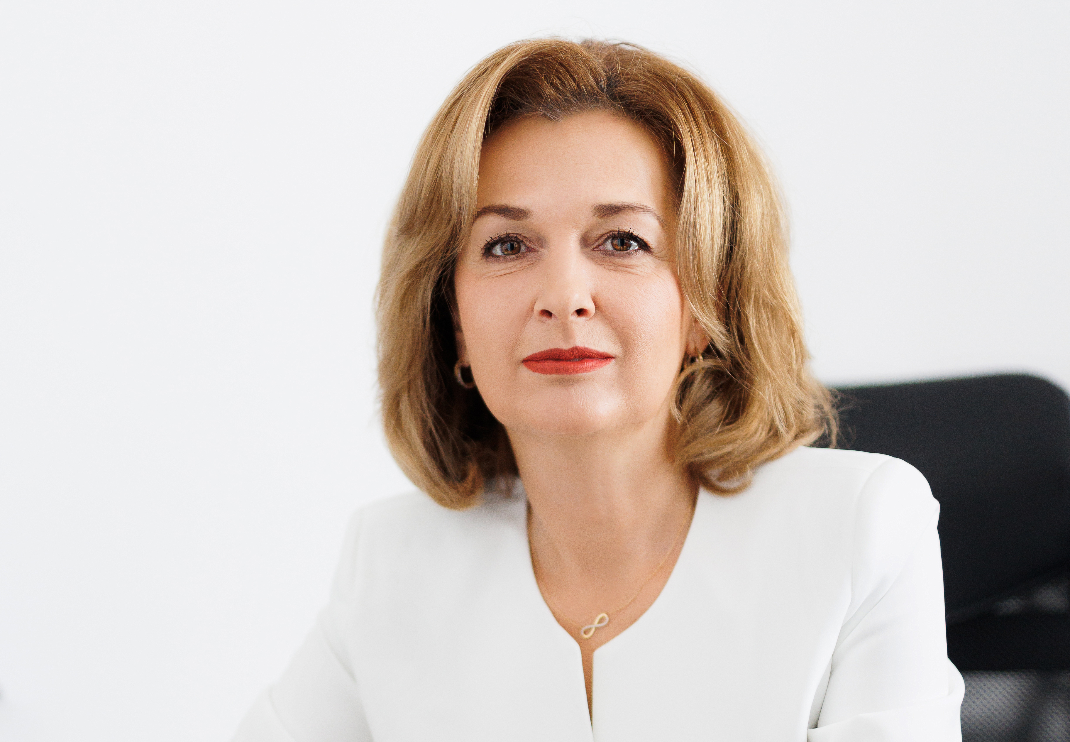 Senator Laura Georgescu: "Copiii merită tot ce este mai bun, iar noi trebuie să le oferim un mediu propice pentru creştere şi dezvoltare."