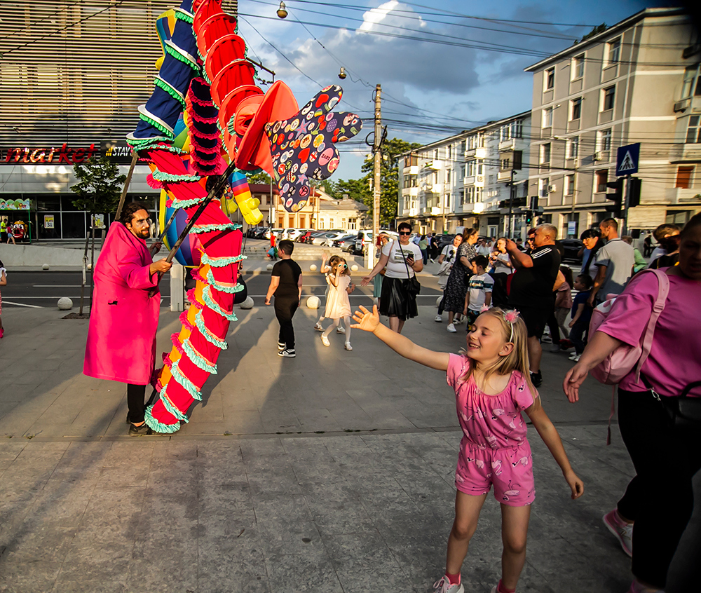 Divertisment la un pas distanţă de spectatori. Galaţi Street Fest 2024, prima zi (FOTO)