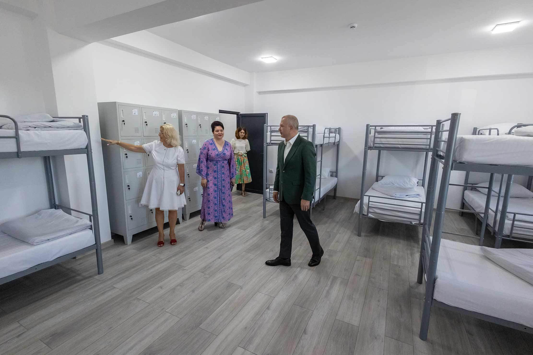 FOTO: Un nou centru pentru persoanele fără adăpost, la Galaţi