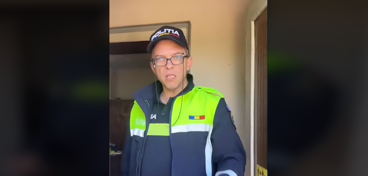 Tulcea: Poliţist cercetat după ce ar fi lovit cu mâna telefonul mobil al unei persoane care încerca să filmeze (VIDEO)