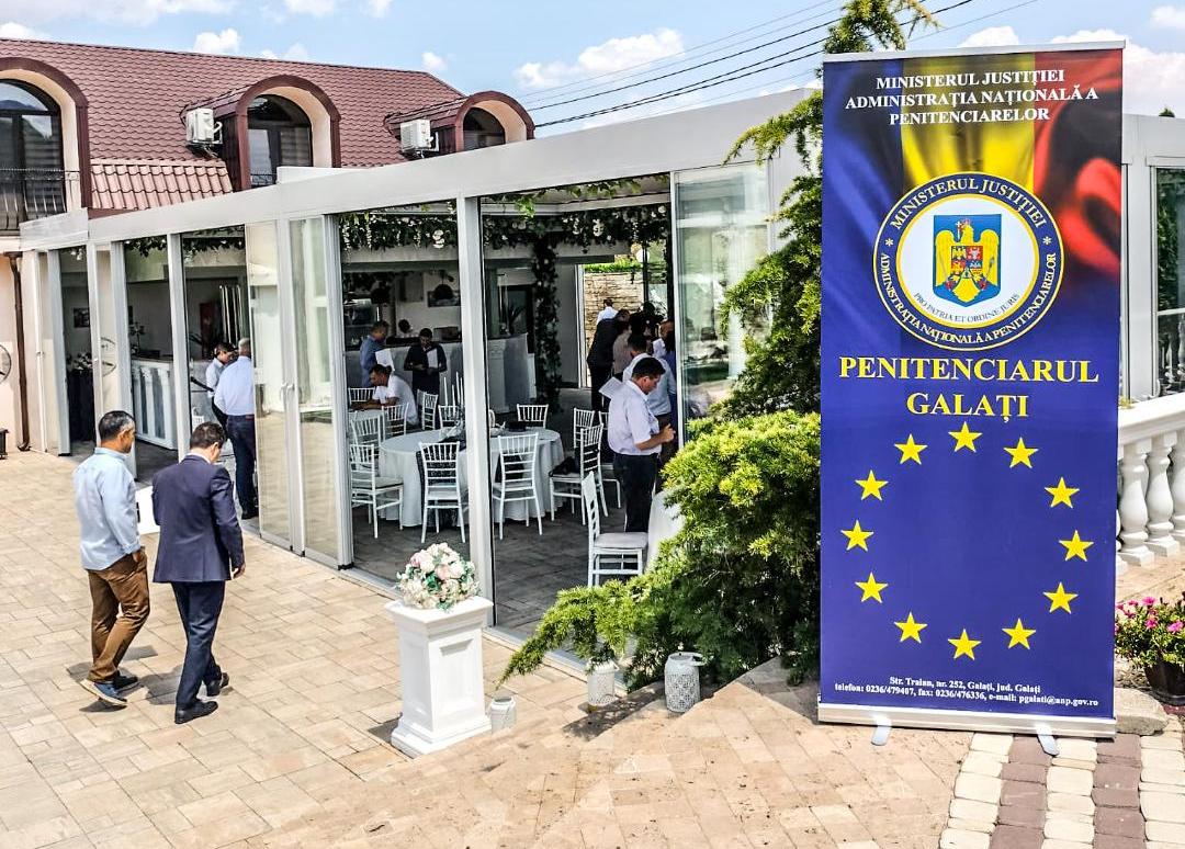FOTO: Întâlnire de lucru pentru promovarea integrării pe piaţa muncii a deţinuţilor, la Brăila