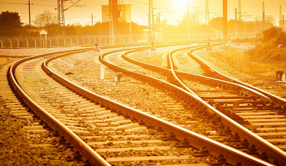 Canicula dă peste cap mersul trenurilor la Galaţi! Anunţul CFR SA